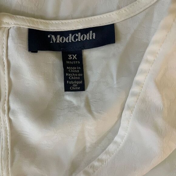 NWT ModCloth Just What I Needed Flutter Sleeve Top Size 3X - Picture 10 of 11